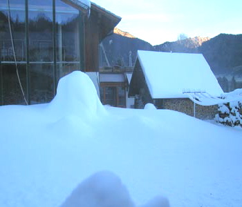 Schnee im eigenen Garten von Freizeitanlagen Home Snow Reiter