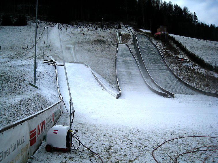 Schanzen-Beschneiung in Rottenmann